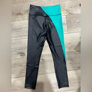 Zyia metallic leggings size 4